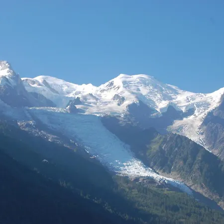 Chamonix: 43m², 2 Chambres, Centre-ville Avec Balcon, Parking Et Wifi - Fr-1-507-75 *
